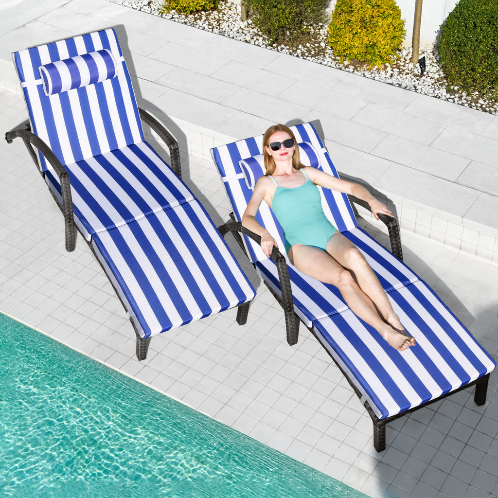 Outdoor_Wicker_Chaise_Lounge_Chairs_with_Cushions_Gray_Color